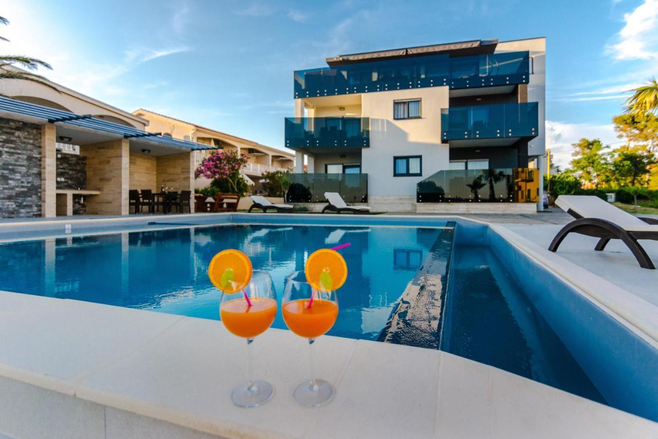 Resort Mirakul Vir Ngoại thất bức ảnh