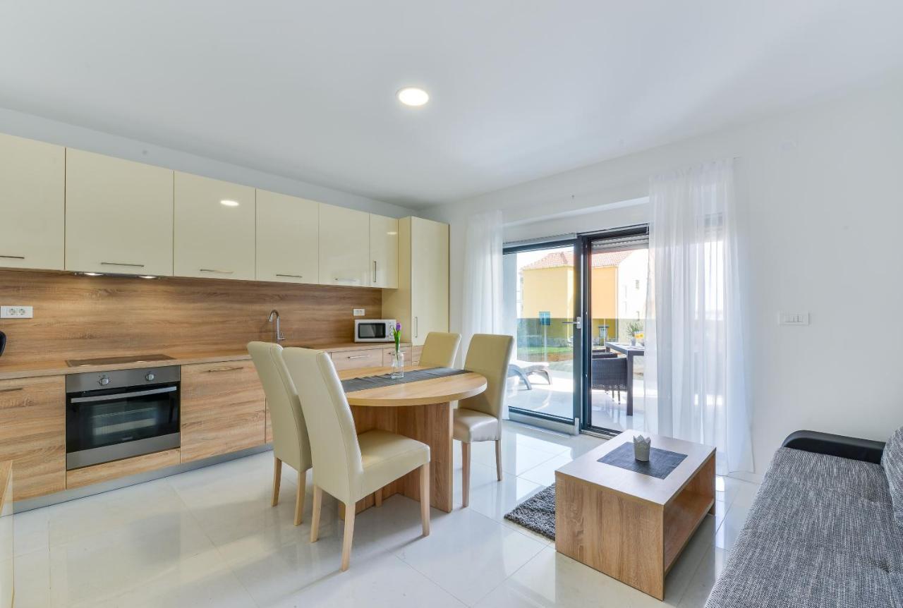 Resort Mirakul Vir Ngoại thất bức ảnh
